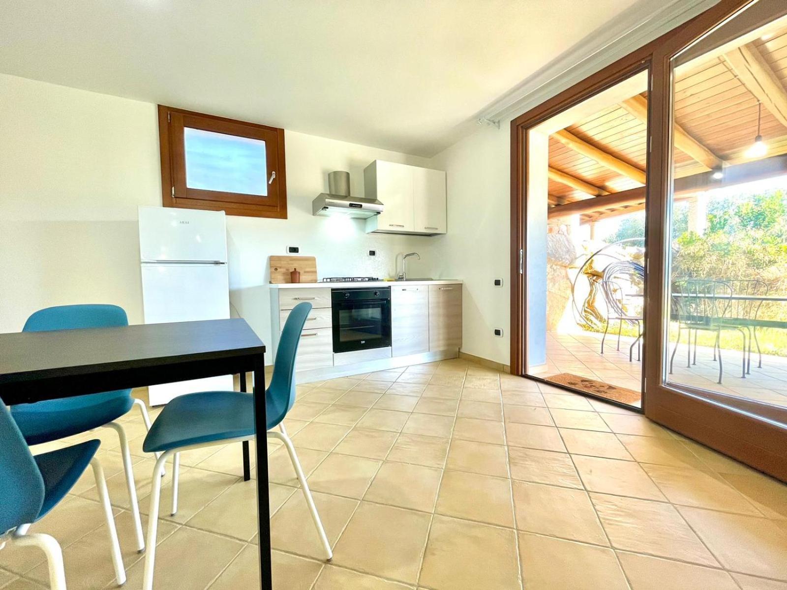 Cronta Apartments Bari Sardo Eksteriør billede